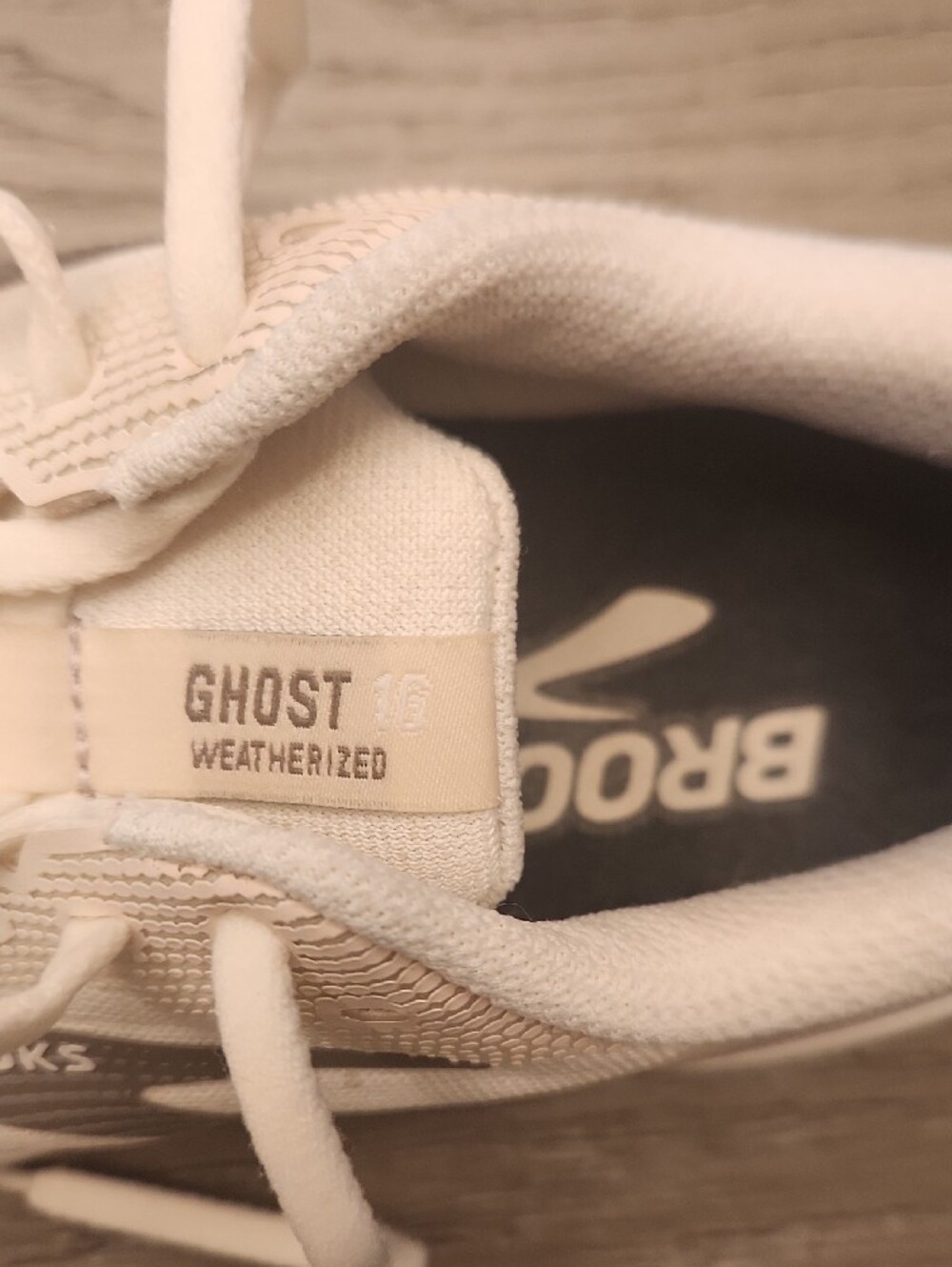 Brooks Ghost 16 Neutral Running Shoe - Cream/White - Picture 2 of 6